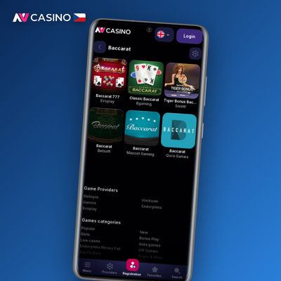 Karty a žetony na zeleném plátně symbolizující stolní hry v NV Casino